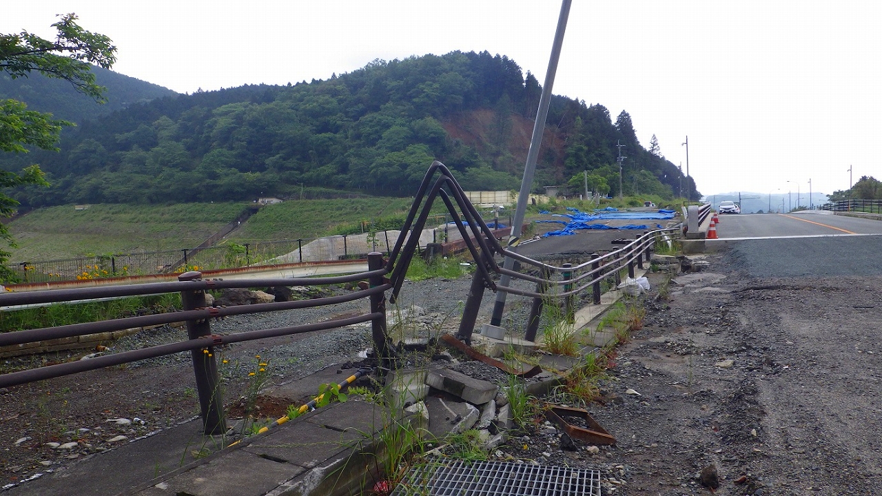 ガードパイプ（大切畑ダム付近県道高森線）の画像