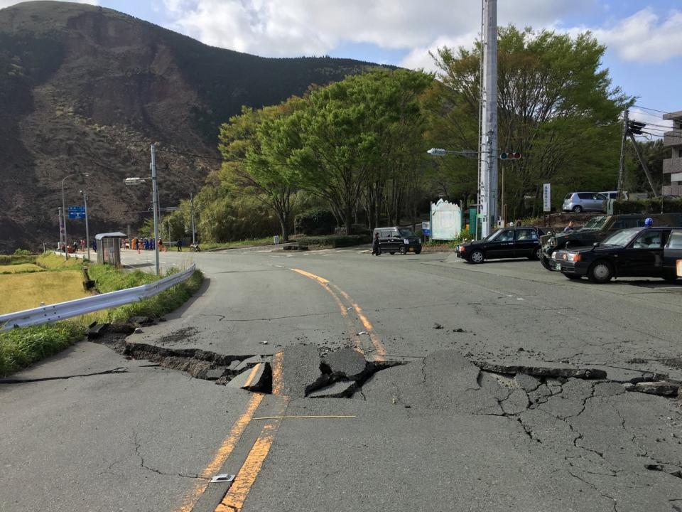 地表地震断層の画像