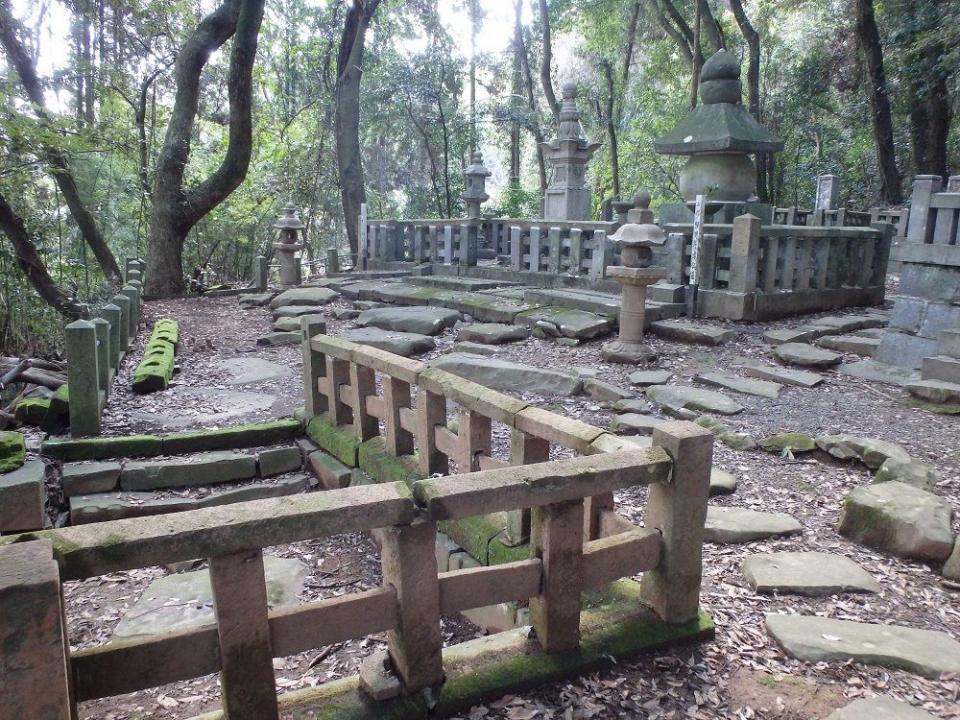 細川家墓地の画像