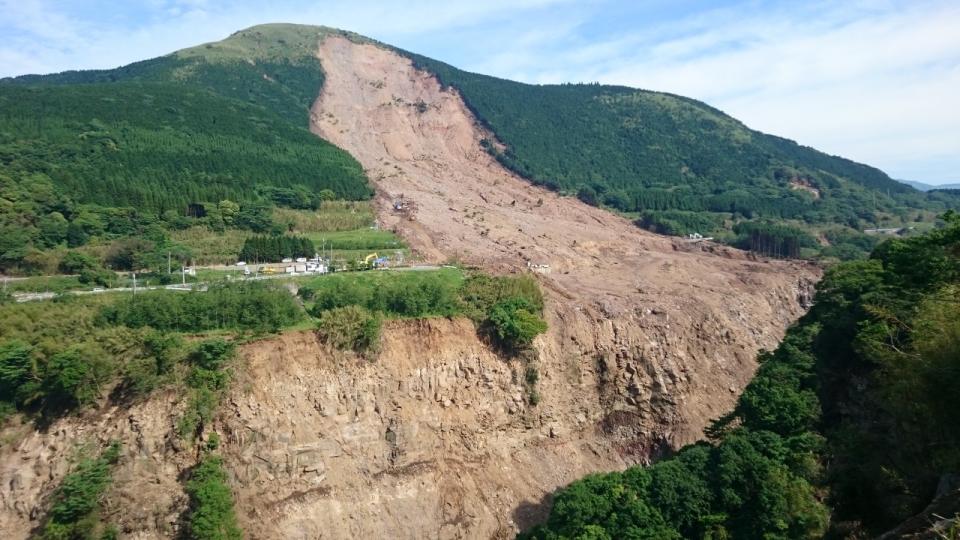 山腹崩壊の画像